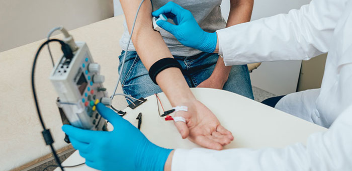 patient receiving neuropathy treatment in San Rafael